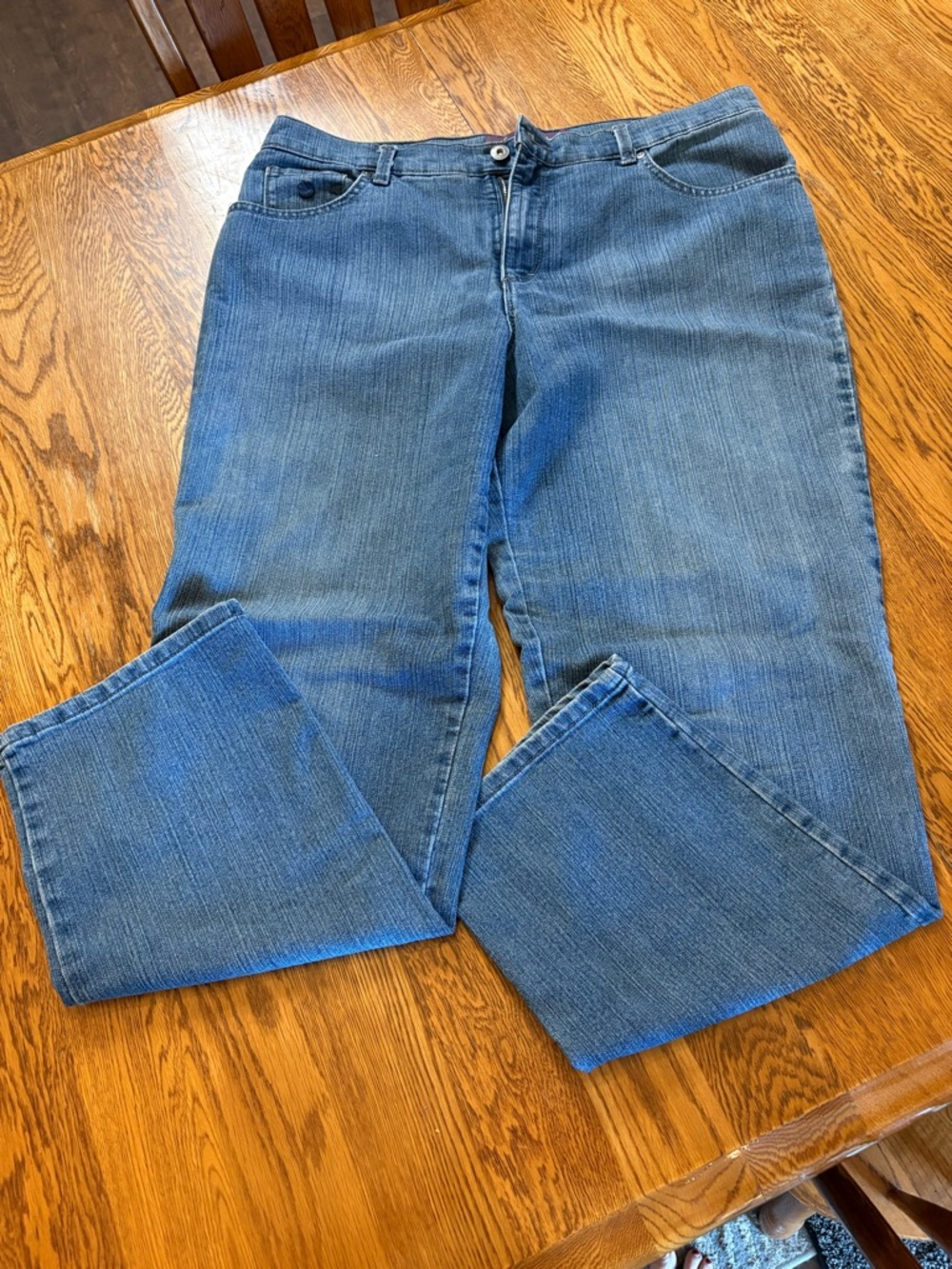 Gloria Vanderbilt light Wash Denim Jeans